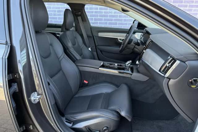 Volvo V90 (2025) thumbnail 5