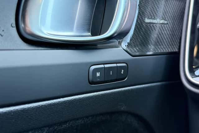 Volvo EX40 (2026) thumbnail 11
