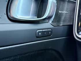 Volvo EX40 thumbnail 11