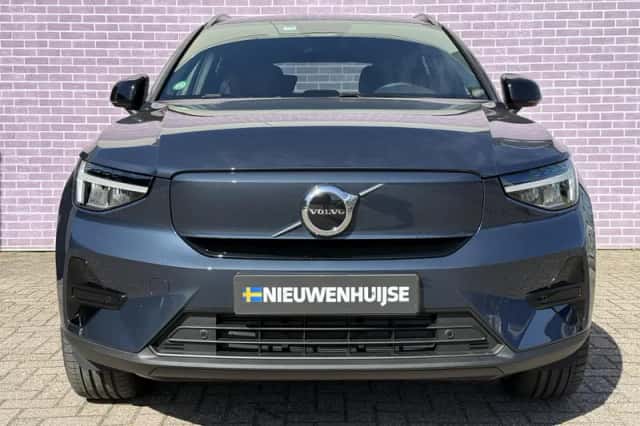 Volvo EX40 (2026) thumbnail 7