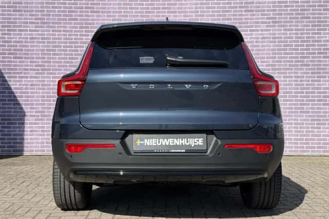 Volvo EX40 (2026) thumbnail 8