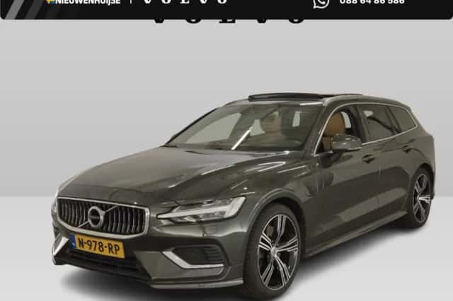Volvo V60 (2021) thumbnail 1
