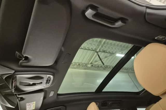 Volvo V60 (2021) thumbnail 15