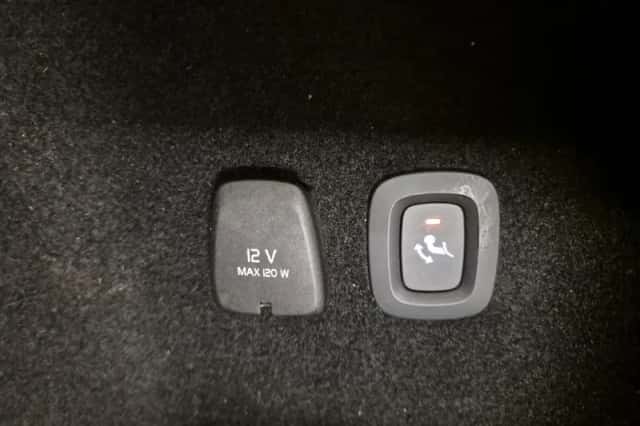 Volvo V60 (2021) thumbnail 16