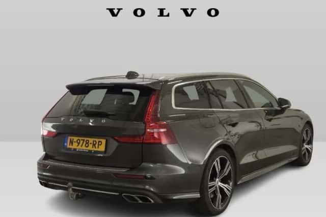 Volvo V60 (2021) thumbnail 3