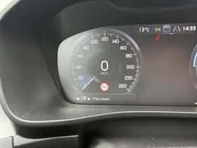 Volvo XC40 thumbnail 16
