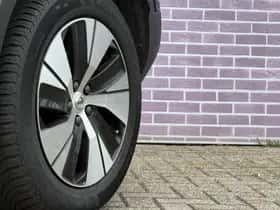 Volvo XC40 thumbnail 9