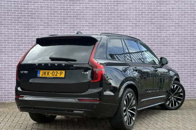 Volvo XC90 (2025) thumbnail 3