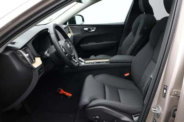 Volvo XC60 (2026) thumbnail 5