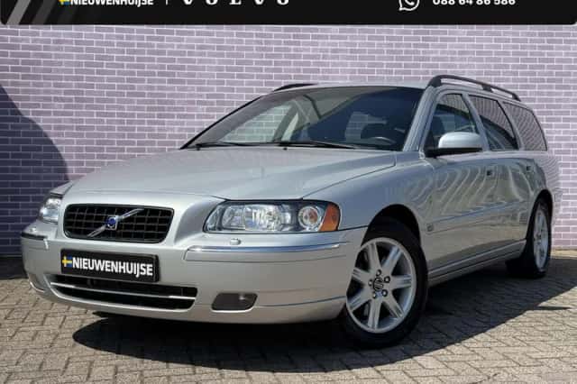 Volvo V70 (2005) thumbnail 1