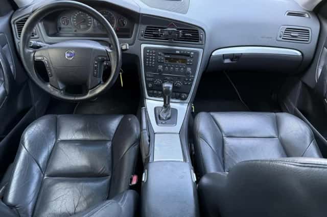 Volvo V70 (2005) thumbnail 6