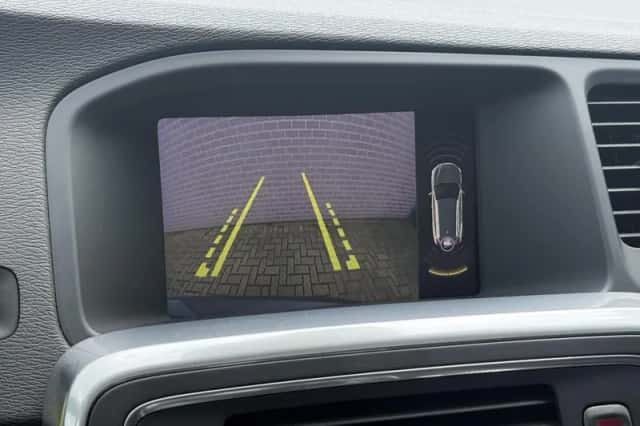 Volvo V60 (2018) thumbnail 19