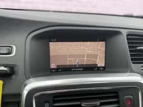 Volvo V60 (2018) thumbnail 24