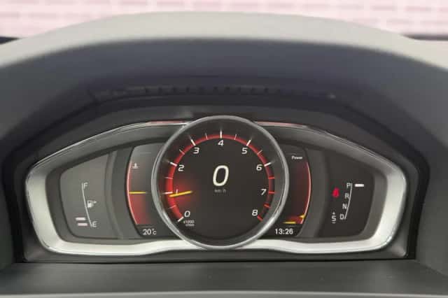 Volvo V60 (2018) thumbnail 29