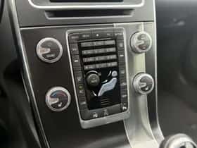 Volvo V60 (2018) thumbnail 32