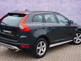 Volvo XC60 thumbnail 3
