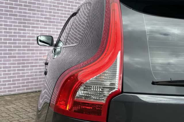 Volvo XC60 (2012) thumbnail 8