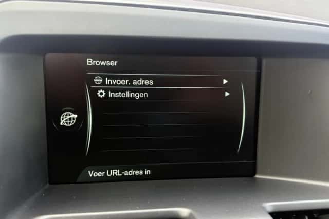 Volvo XC60 (2016) thumbnail 26