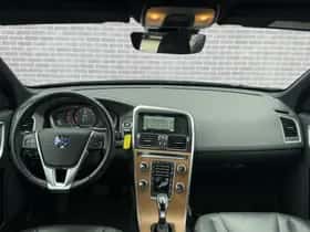 Volvo XC60 thumbnail 4