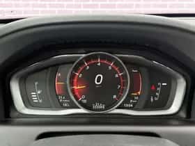 Volvo XC60 thumbnail 8