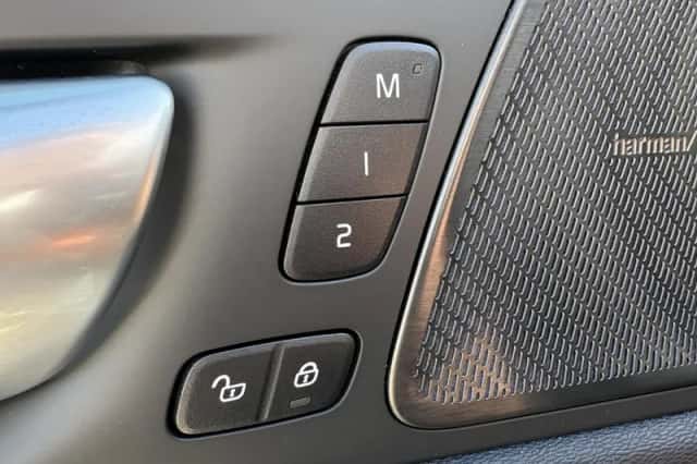 Volvo XC60 (2024) thumbnail 17