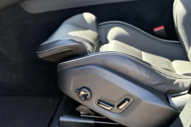 Volvo XC60 (2024) thumbnail 18