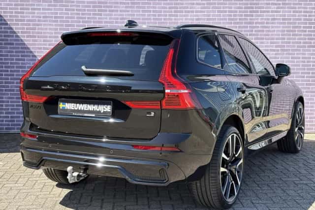 Volvo XC60 (2024) thumbnail 3