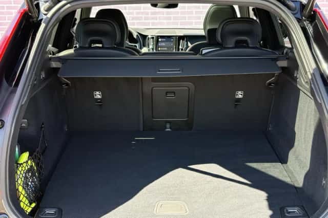 Volvo XC60 (2024) thumbnail 30