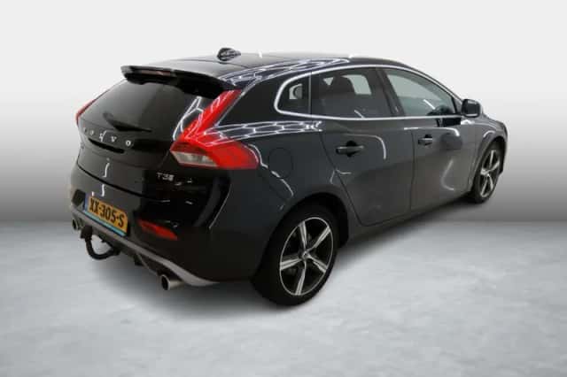 Volvo V40 (2019) thumbnail 3