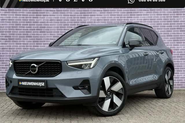 Volvo XC40 (2022) thumbnail 1