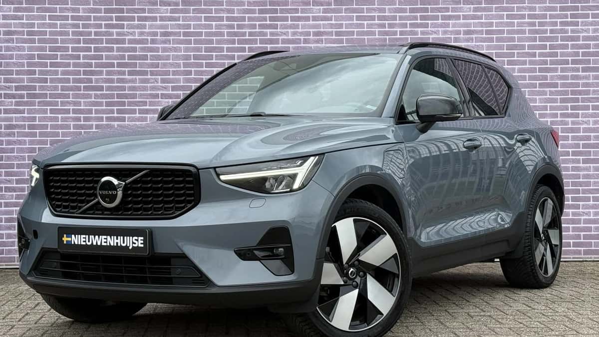 Volvo XC40 — foto 1
