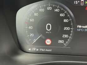 Volvo XC40 thumbnail 11