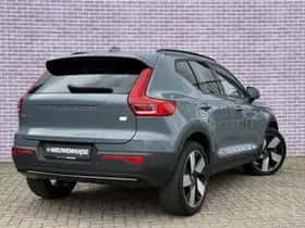 Volvo XC40 thumbnail 3