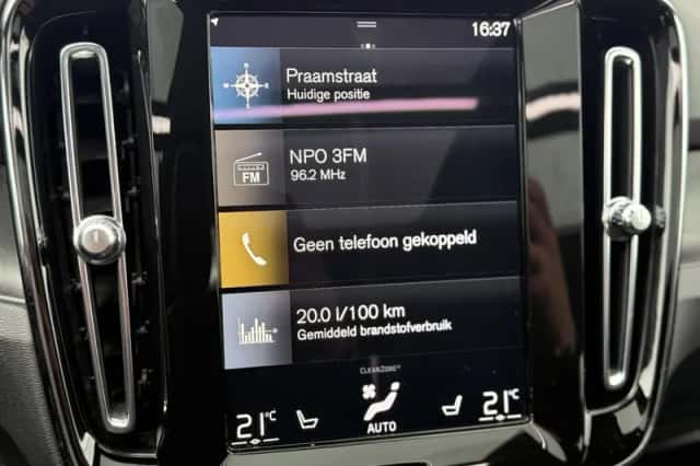 Volvo XC40 (2022) thumbnail 27