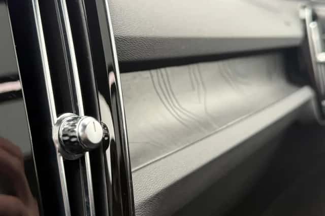 Volvo XC40 (2022) thumbnail 40