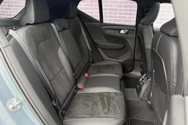Volvo XC40 (2022) thumbnail 6