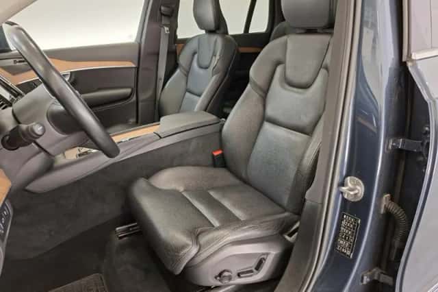 Volvo XC90 (2022) thumbnail 5