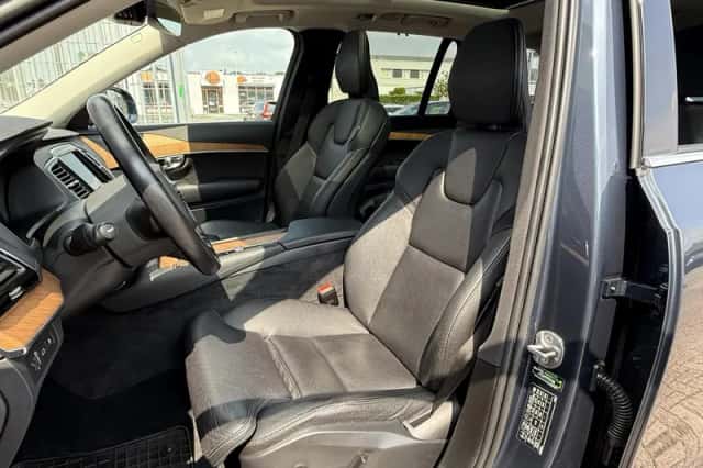 Volvo XC90 (2022) thumbnail 6