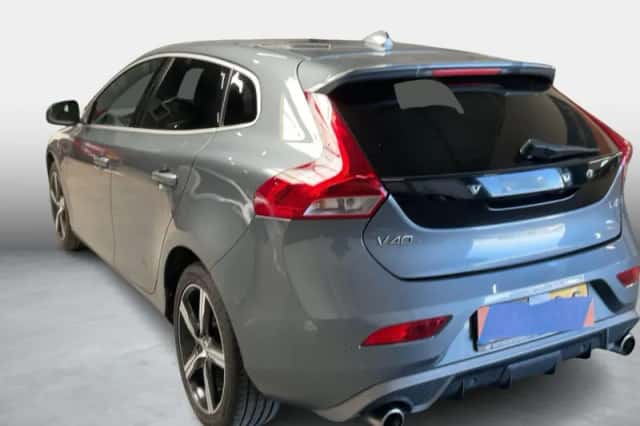Volvo V40 (2018) thumbnail 3