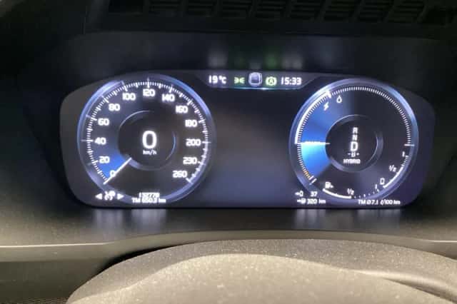 Volvo XC90 (2022) thumbnail 5