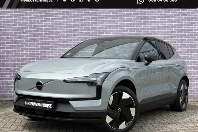 Volvo EX30 (2024) thumbnail 1