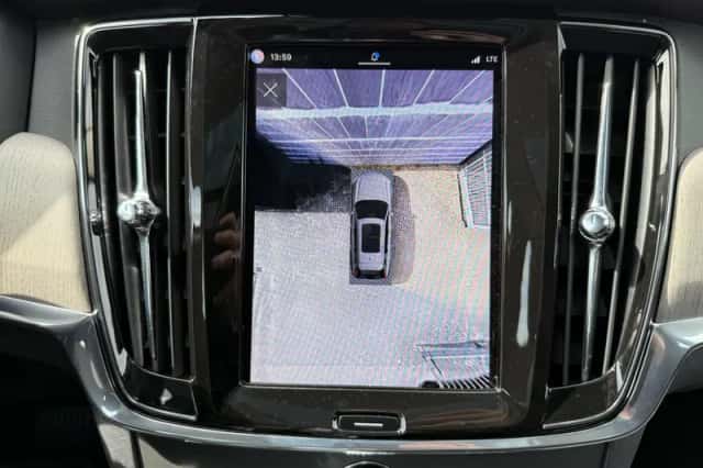 Volvo V90 (2025) thumbnail 24
