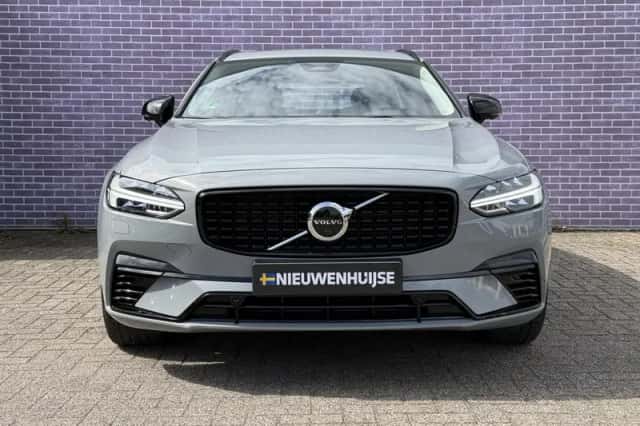 Volvo V90 (2025) thumbnail 10