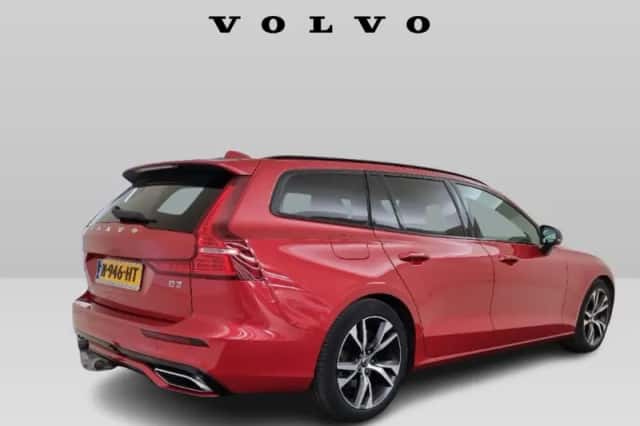 Volvo V60 (2021) thumbnail 3