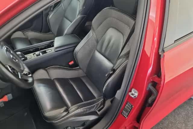 Volvo V60 (2021) thumbnail 5