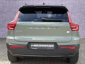 Volvo XC40 (2023) thumbnail 14