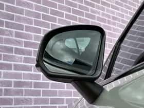 Volvo XC40 (2023) thumbnail 23