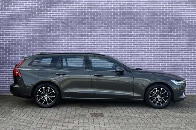 Volvo V60 (2022) thumbnail 13
