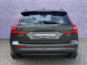 Volvo V60 (2022) thumbnail 14