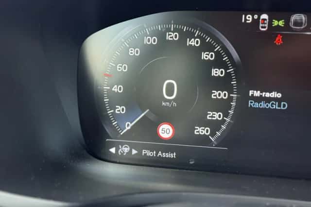 Volvo V60 (2022) thumbnail 17